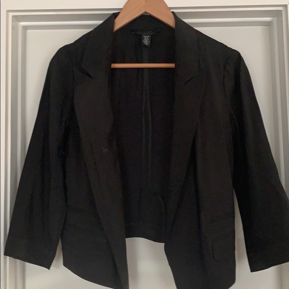 Kenneth Cole cropped blazer